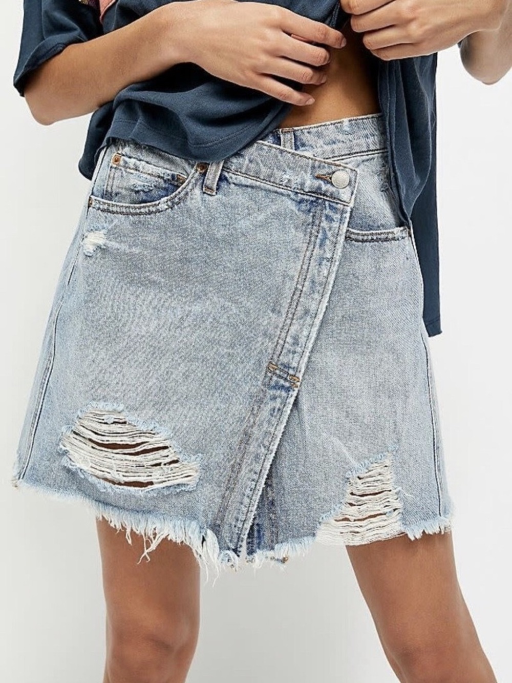 Free People Parker Wrap Skirt in Light Denim Revolve size 24